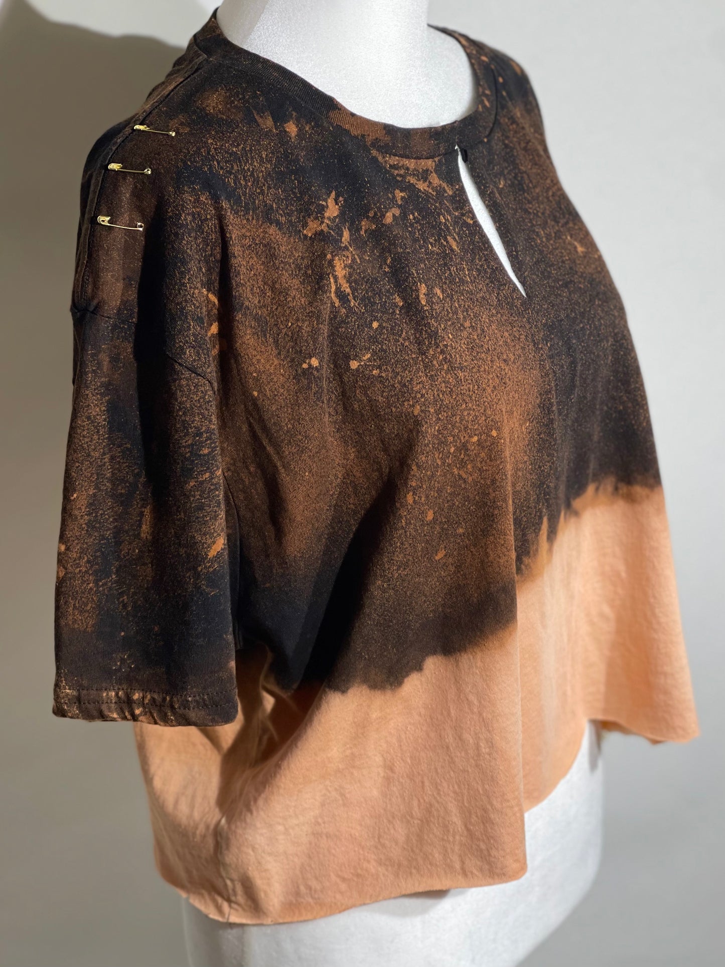 BLEACH CROP - XL