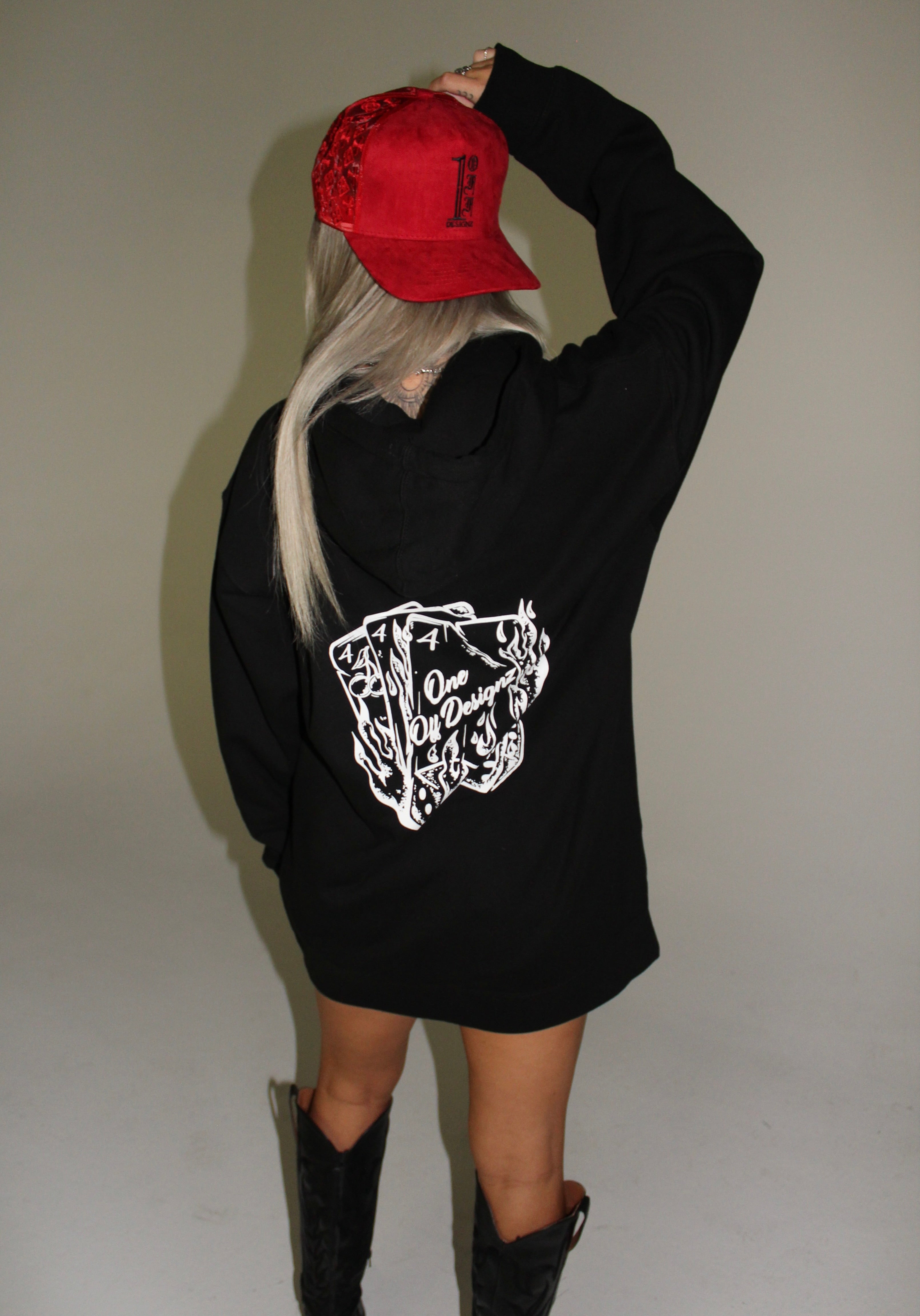 HOODIE SZN – 1offdesignz